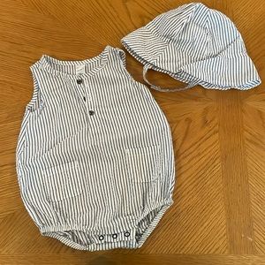 Carter’s Romper and Hat